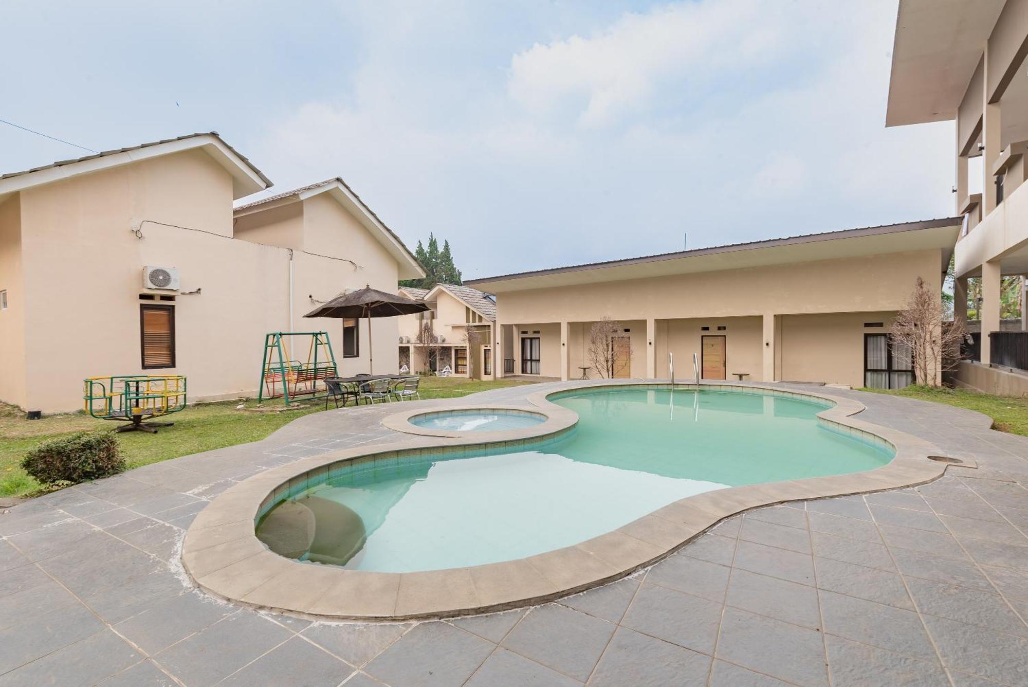 Urbanview Hotel Inkoppabri Cisarua Puncak Luaran gambar