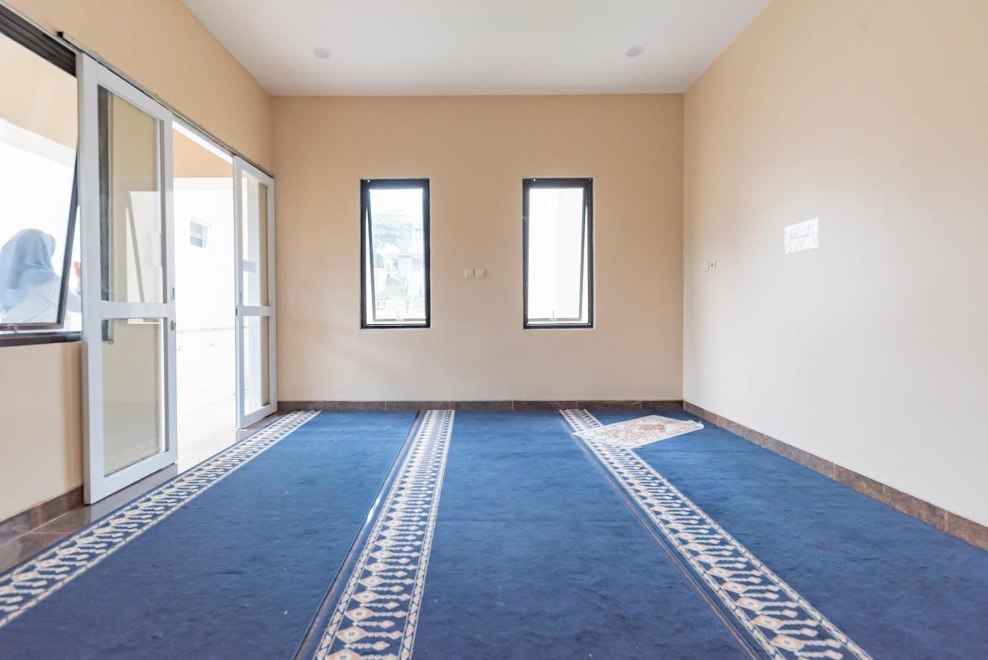 Urbanview Hotel Inkoppabri Cisarua Puncak Luaran gambar